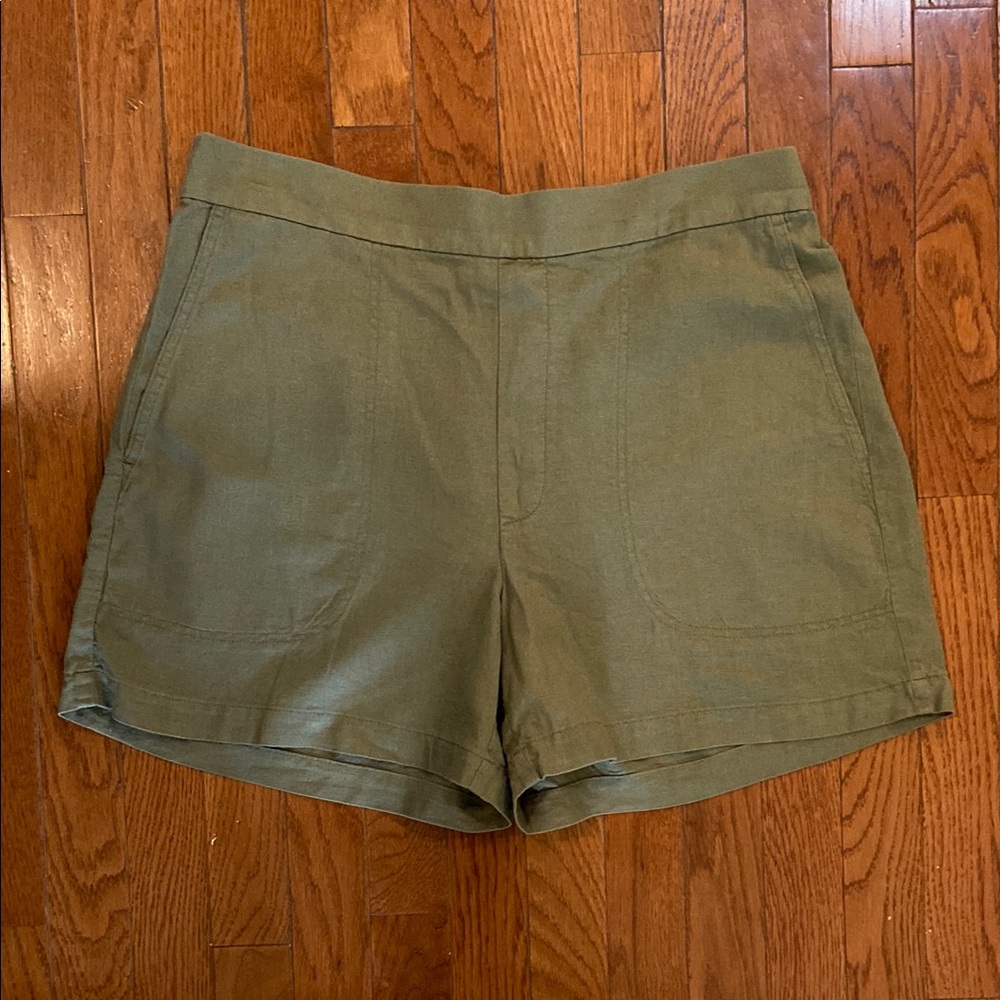 Banana Republic Green Cargo Shorts Lightweight Cotton